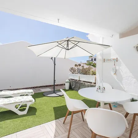 Bungalow playa Águila terraza piscina by Lightbooking Appartamento