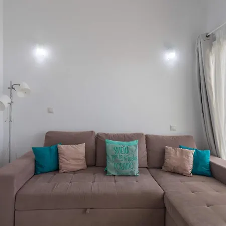 Bungalow playa Águila terraza piscina by Lightbooking *