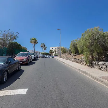 Bungalow playa Águila terraza piscina by Lightbooking Maspalomas (Gran Canaria)