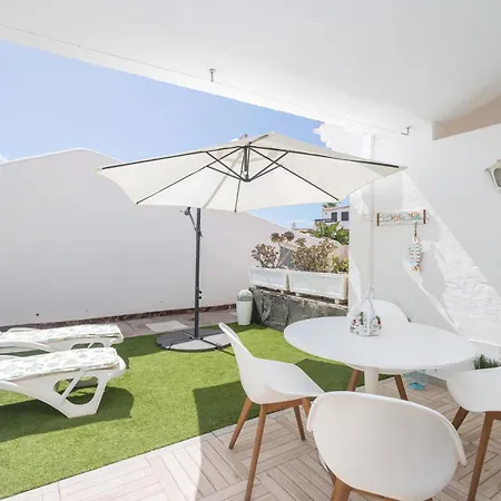 Bungalow playa Águila terraza piscina by Lightbooking Appartamento