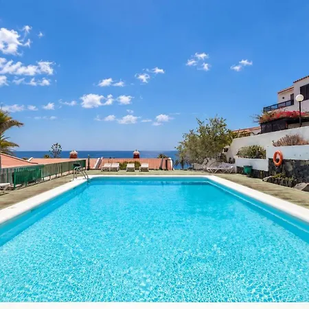Guestready - Aguila Beachfront דירה